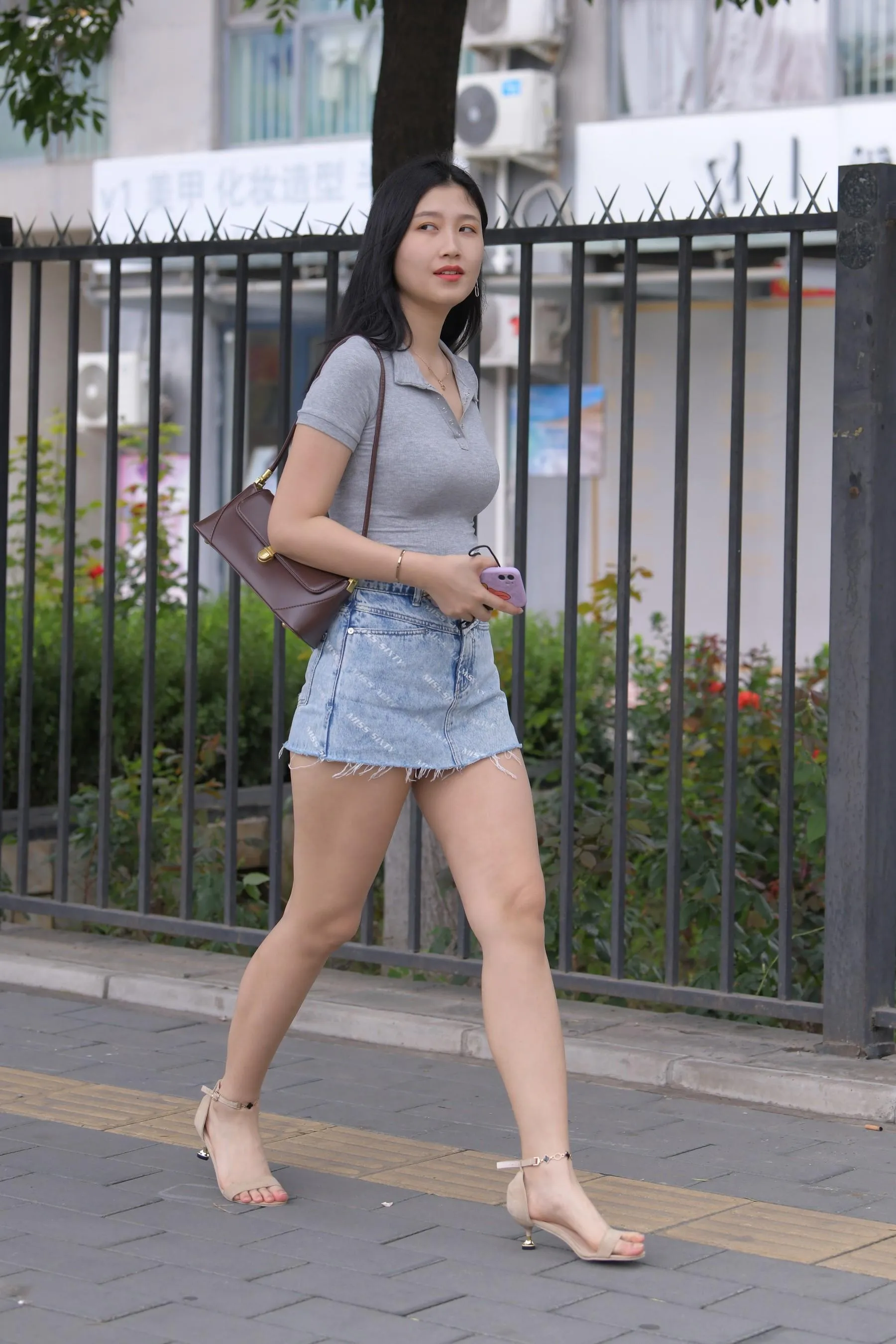 魔镜街拍 NO.169 一只麋鹿摄影-牛仔短裙美女 [235P]插图3